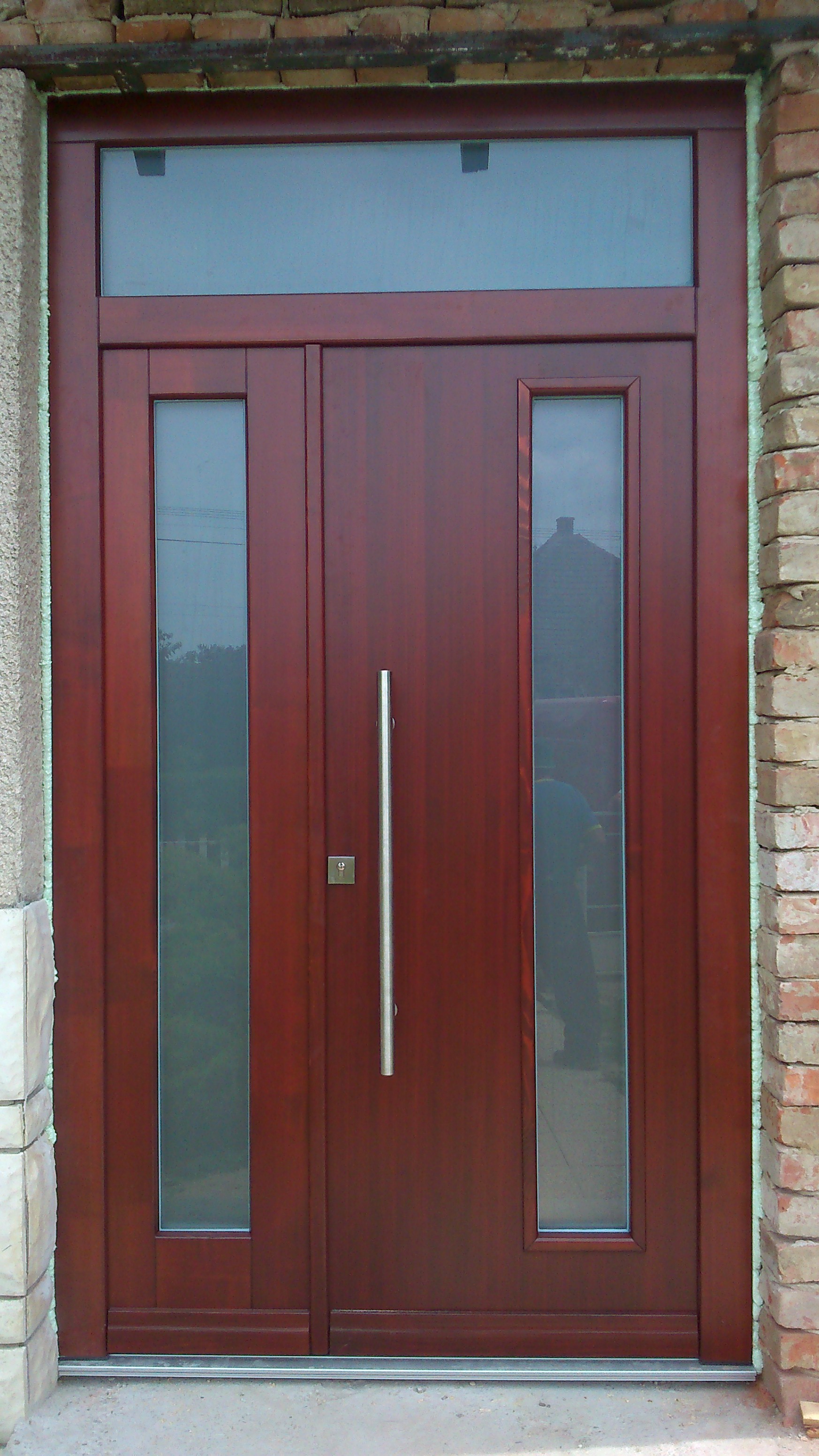 Vchodové dvere: panelové TAURUS dvojkrídlové 2014