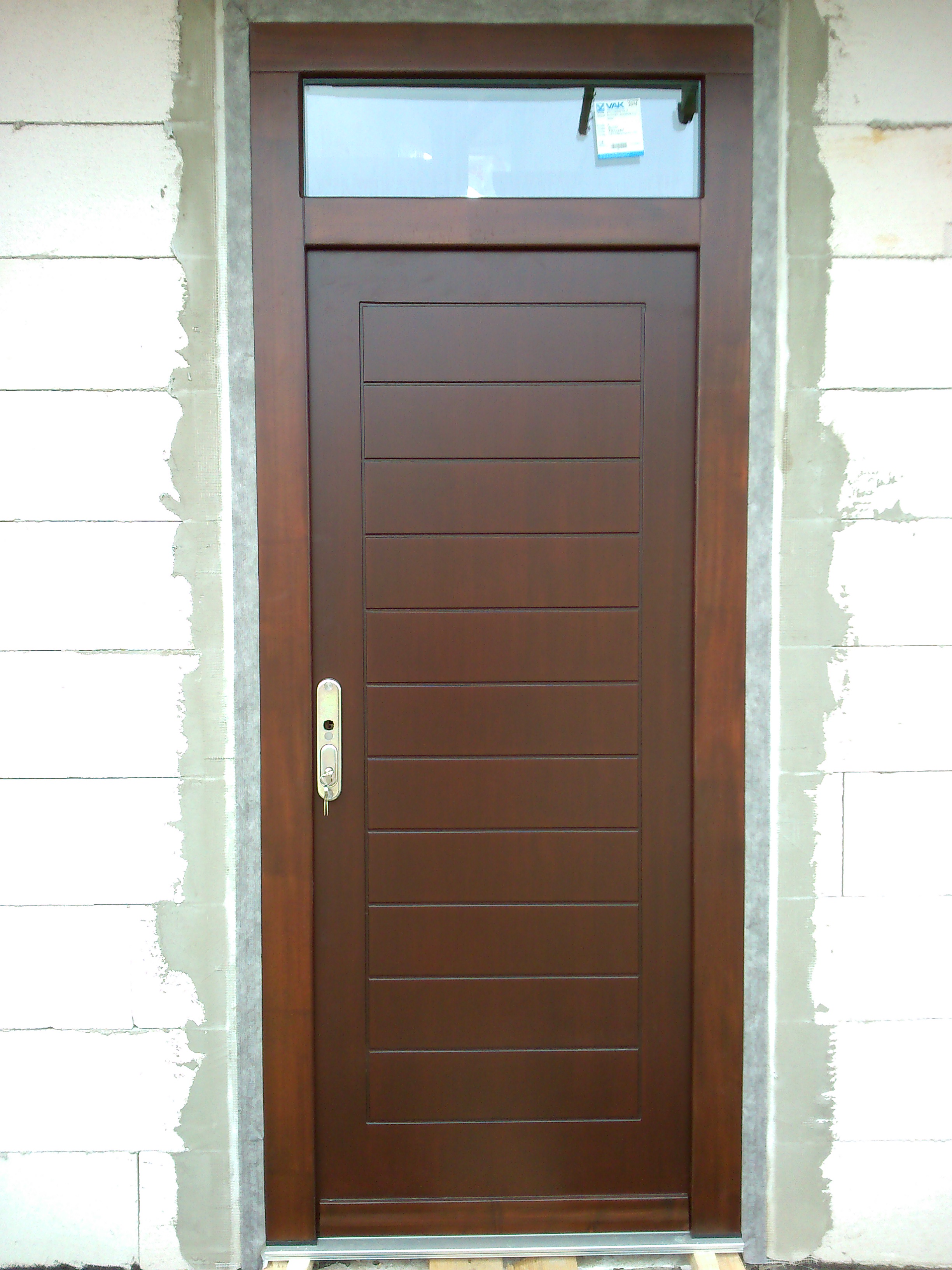 Vchodové dvere: panelové TAURUS 2014