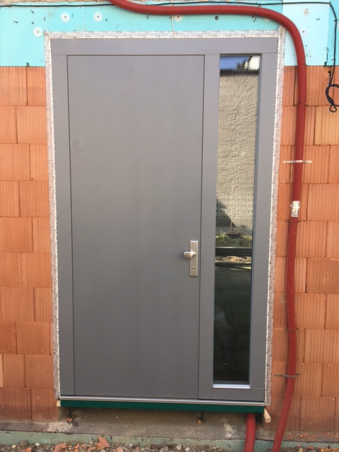 Vchodové dvere bezfalcové, panelové – nadrozmer, profil EURO IV92 Softline