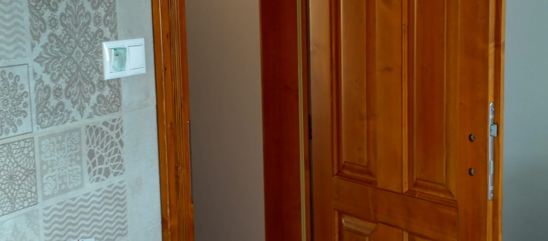 Interiérové dvere so zárubňou smrekový masív