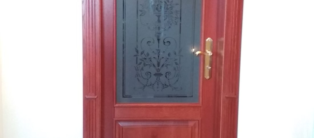 Interiérové dvere so zárubňou – dubový masív